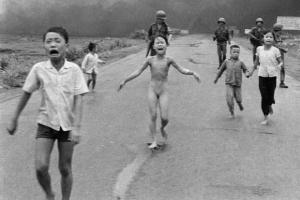 Krieg-in-Vietnam-Napalm-Angriff-Kim-Phuc
